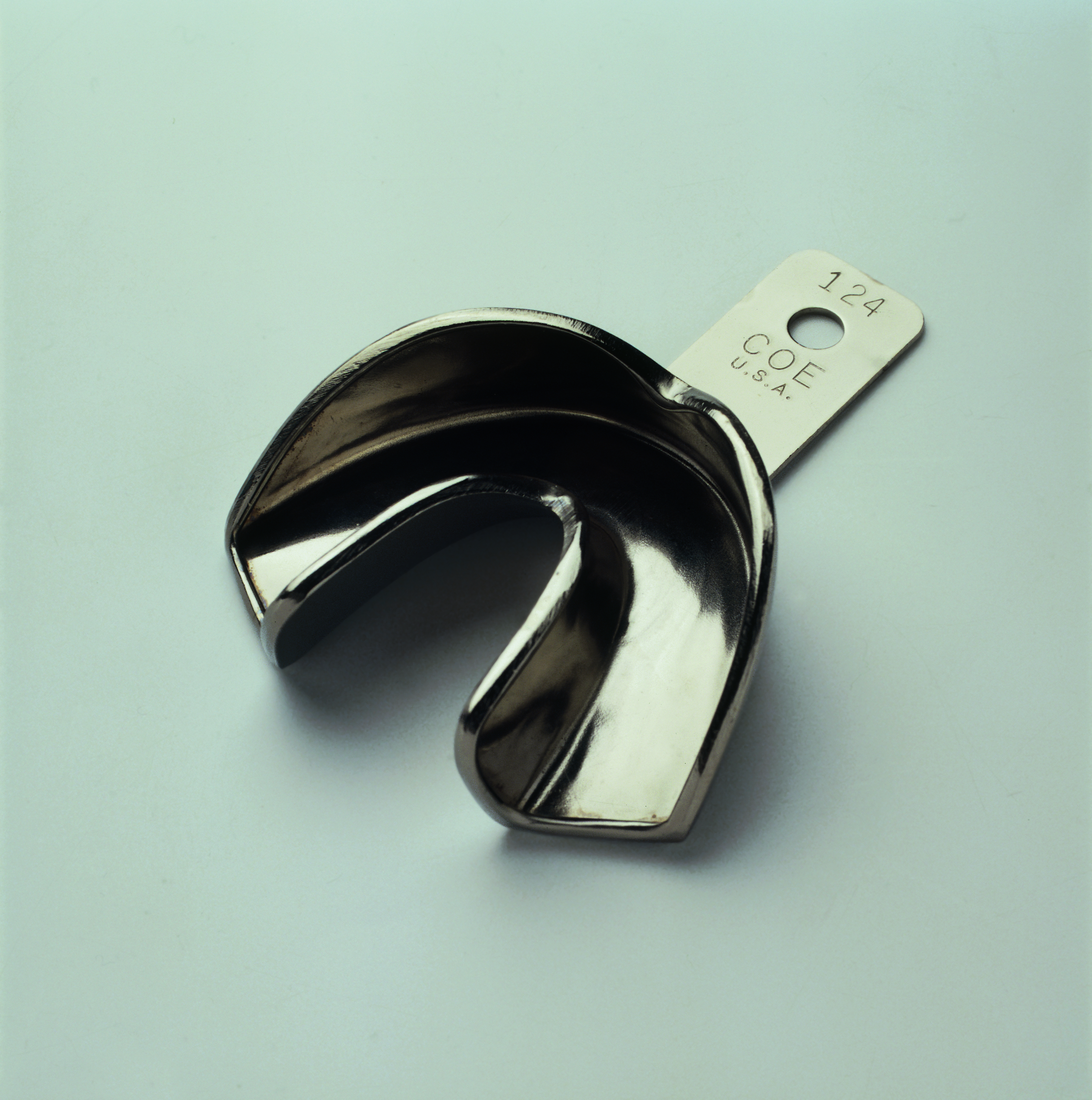 #124 Coe Regular Nickel-Plated Solid Tray product image